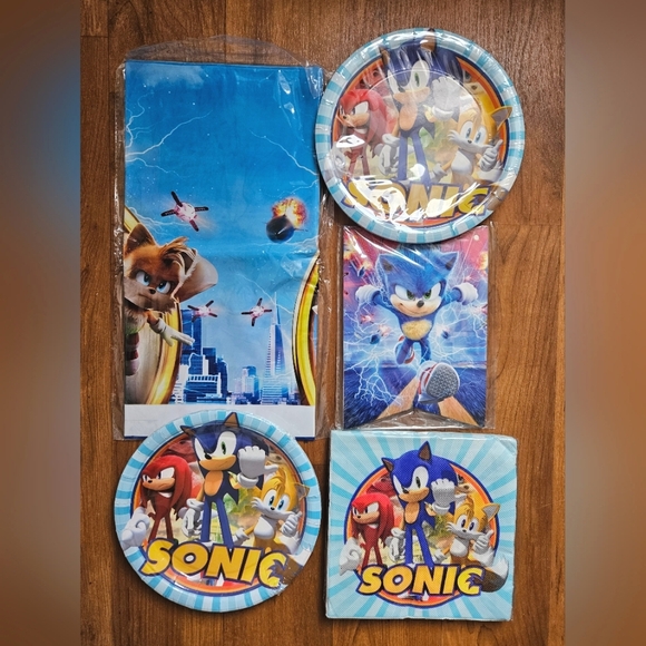 New Sonic the Hedgehog Party Supplies Set - Picture 1 of 3